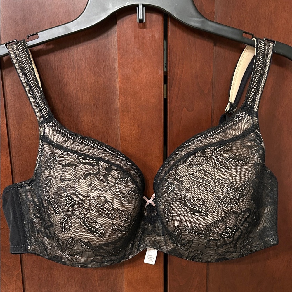 Cacique Modern Lace Covered Black Lace Bra - 42C